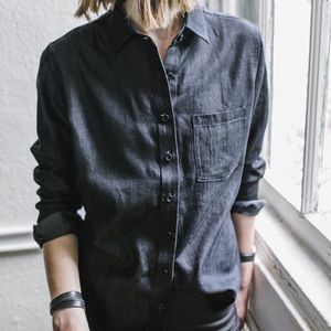 Tradlands The Tourist Button Down in Medium